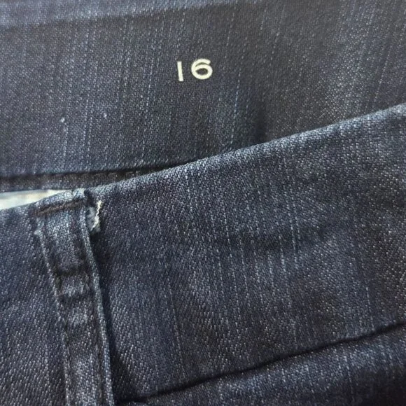 St. John's Bay Blue Capri Cropped Dark Wash Cotton Stretch Trouser Pants Plus 16 - Picture 6 of 7